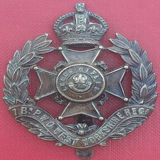 7th Battalion The Prince Of Wales's Own West Yorkshire Regiment, The Leeds Rifles - King's Crown Gilding Metal Cap Badge.