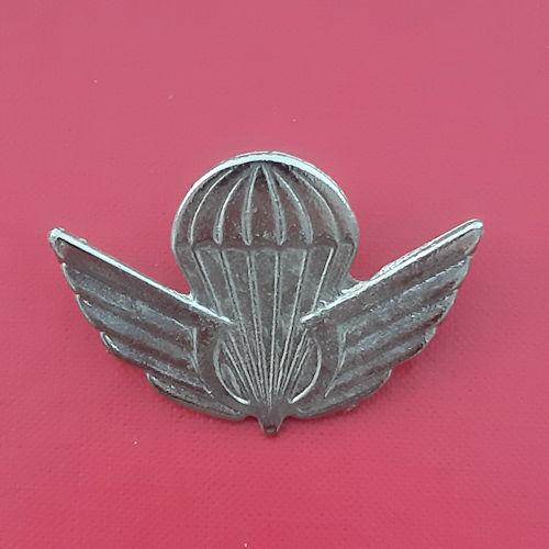 Tunisia Jump Wing - White Metal Beret Badge.
