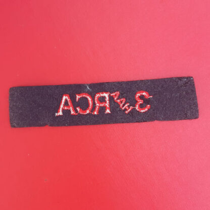 (Canada) 3rd Heavy Anti Aircraft Royal Canadian Artillery - Cloth Shoulder Title. - Image 2