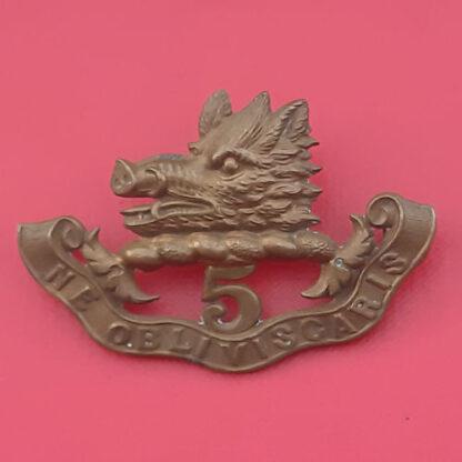(Canada) The 5th Regiment Royal Scots Of Canada - Gilding Metal Glengarry Badge.
