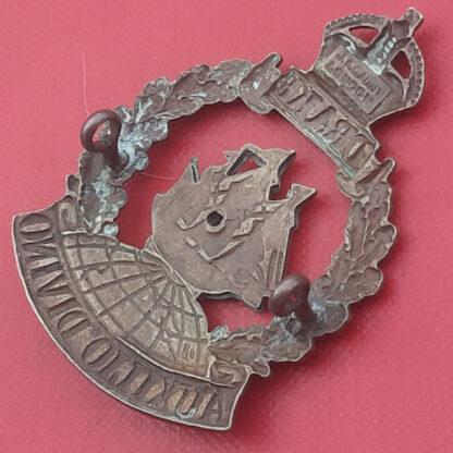 The Royal Naval Division "Drake" - King's Crown Bi Metal Cap Badge. - Image 2