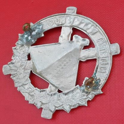 (Canada) The North Waterloo Regiment The Royal Scots Fusiliers Of Canada - White Metal Cap Badge. - Image 2