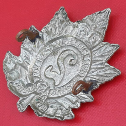 (Canada) 2nd Queen's Own Rifles - Queen Victoria's Crown White Metal Cap Badge. - Image 2