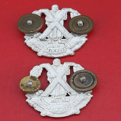 (Canada) The Cameron Highlanders Of Ottawa (M.G) - Officers Silver Plate Collar Badges. - Image 2