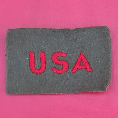 (U.S.A) United States Of America - Red On Khaki Cloth WW2 Natonality Badge.