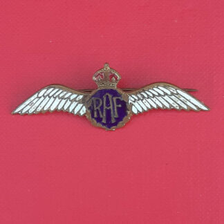 The Royal Air Force - King's Crown Enamelled Sweetheart Badge.