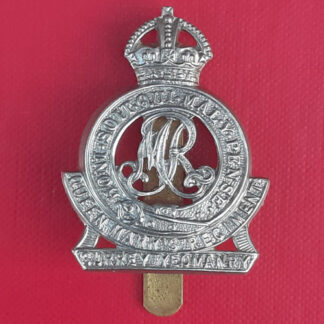 The Surrey Yeomanry (Queen Mary's Regiment) - King's Crown White Metal Cap Badge.