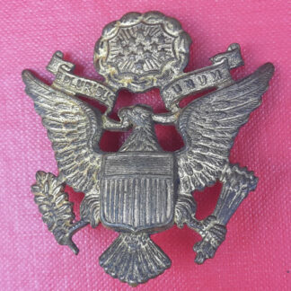 (U.S.A) WW2 United States Of America Air Force  - Officer's Gilding Metal Cap Badge.
