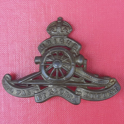 (Canada) The Royal Canadian Artillery - King's Crown Gilding Metal Cap Badge.