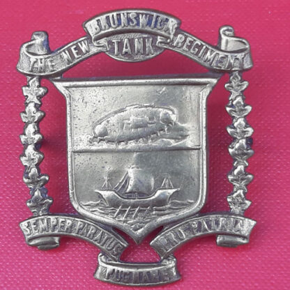 (Canada) The New Brunswick Tank Regiment - Gilding Metal Cap Badge.