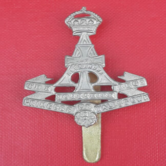 The Yorkshire Regiment - (B.P &Co) King's Crown White Metal Cap Badge.