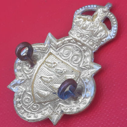 The Sussex Imperial Yeomanry - King's Crown Gilding Metal Cap Badge. - Image 2