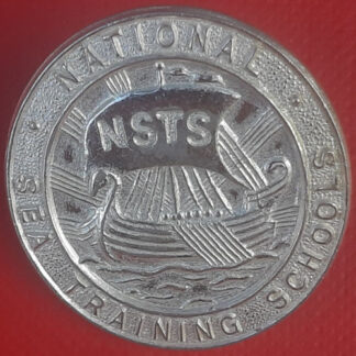 National Sea Training School (Gravesend) - White Metal Badge.