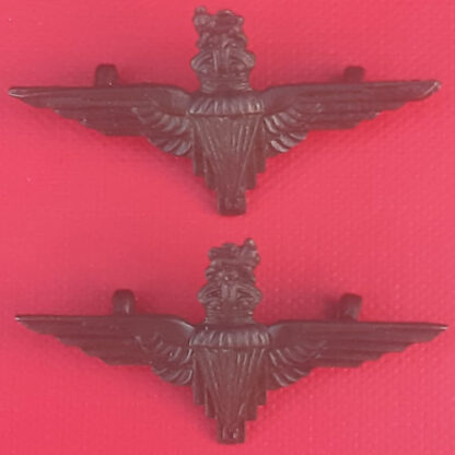 The Parachute Regiment - King's Crown Officer's Service Dress Collar Badges.