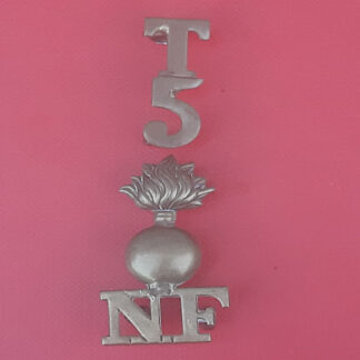5th Territorial Battalion The Northumberland Fusiliers - 2 piece Gilding Metal Shoulder Title.