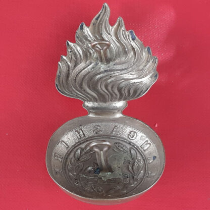 The Lancashire Fusiliers - Giding Metal Fur Cap Grenade. - Image 2