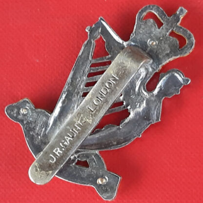 The North Irish Brigade - Officer's Silver & Gilt Cap Badge. - Image 2
