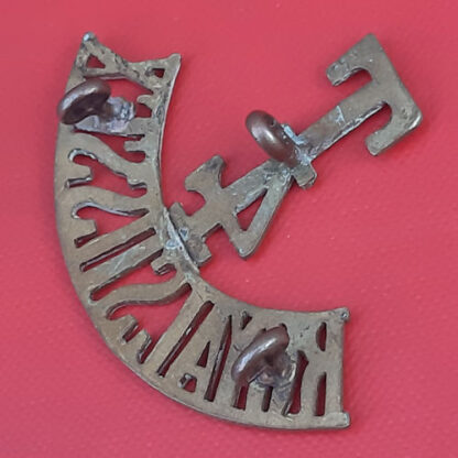 4th Territorial Battalion The Sussex Regiment - Gilding Metal Shoulder Title. - Image 2