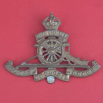 The Royal Artillery - King's Crown Gilding Metal Cap Badge.