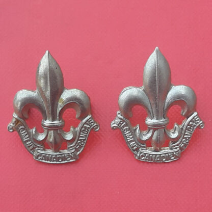 (Canada) The Royal 22nd Regiment - White Metal Collar Badges.