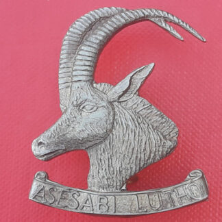 Rhodesian Armoured Car Regiment - White Metal Cap Badge.