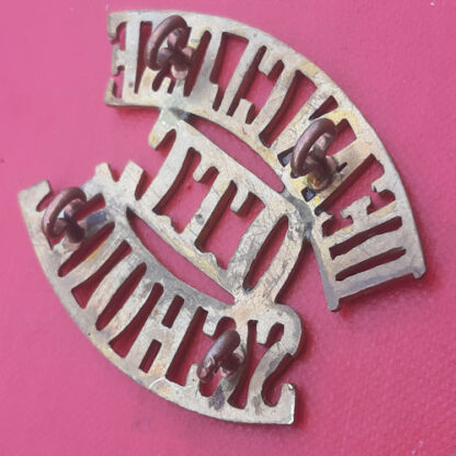 Dean Close School O.T.C - Gilding Metal Shoulder Title. - Image 2
