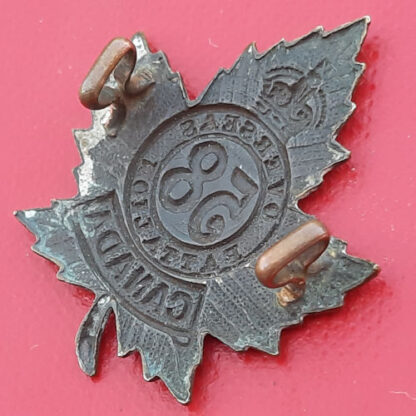 (Canada) 58th Infantry Battalion Central Ontario - King's Crown Gilding Metal Collar Badge. - Image 2