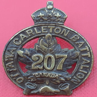 (Canada) 207th Infantry Battalion Ottawa Carleton - King's Crown Gilding Metal Collar Badge.