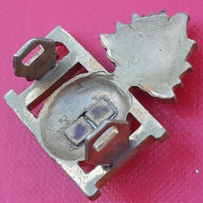 The Royal Irish Fusiliers - Bi Metal Shoulder Title. - Image 2