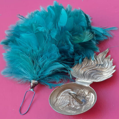 The Royal Irish Fusiliers - Gilding Metal Fur Cap Grenade. - Image 2