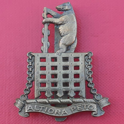 Warwick School O.T.C - Gilding Metal Cap Badge.