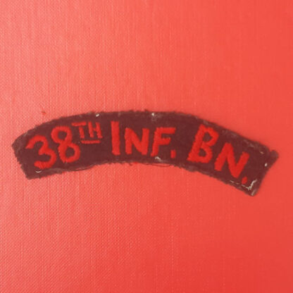 38th Infantry Battalion Irish Defence Force - Woven Cloth Shoulder Title.