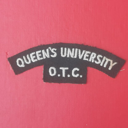 Queen's University Belfast O.T.C - Woven Cloth Shoulder Title.