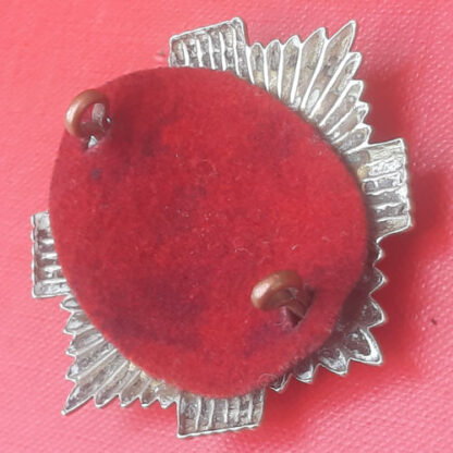 The Royal Scots - Bi Metal Cap Badge. - Image 2