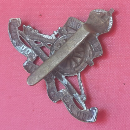 The Royal Artillery - WW1 Economy Issue King's Crown Gilding Metal Cap Badge. - Image 2