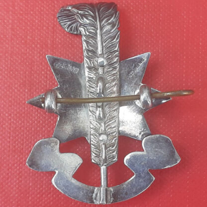 The Royal Sussex Regiment - Officer's Silver & Enamelled Cap Badge. - Image 2