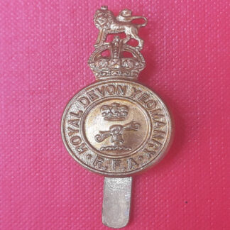 The Royal Devon Yeomanry Royal Field Artillery - King's Crown Gilding Metal Cap Badge.