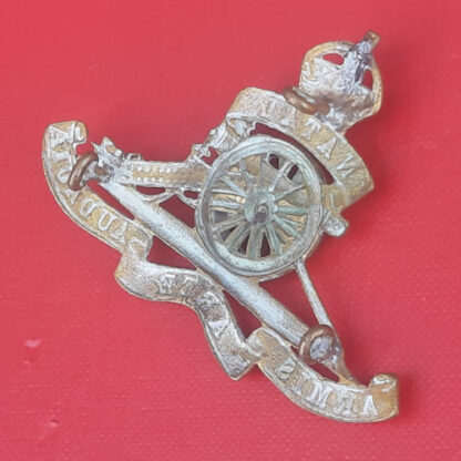 (South Africa) Natal Artillery - King's Crown Gilding Metal Cap Badge. - Image 2