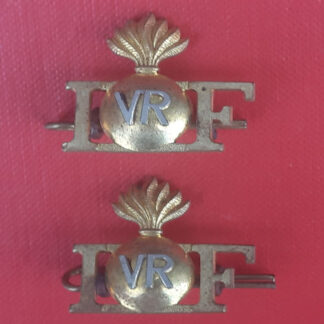 (Canada) The Irish Fusiliers Of Canada (The Vancouver Regiment) - Bi Metal Shoulder Titles.