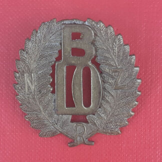 (New Zealand) 10th New Zealand Infantry Reinforcement - Gilding Metal Cap Badge.