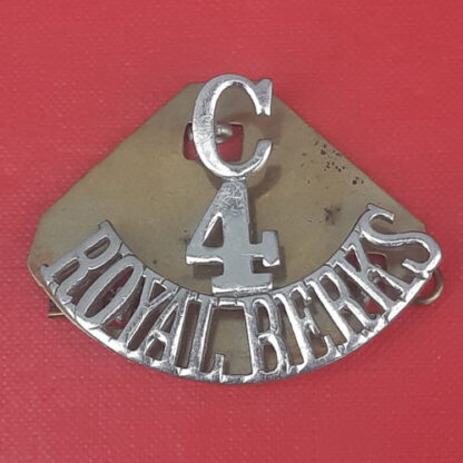 4th Royal Berkshire Cadets - White Metal Shoulder Title.