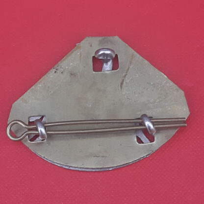 4th Royal Berkshire Cadets - White Metal Shoulder Title. - Image 2