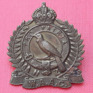 (New Zealand) Women's Auxiliay Army Corps - King's Crown Gilding Metal Cap Badge.