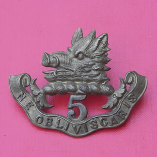 (Canada) The 5th Royal Scots of Canada - Gilding Metal Glengarry Badge.