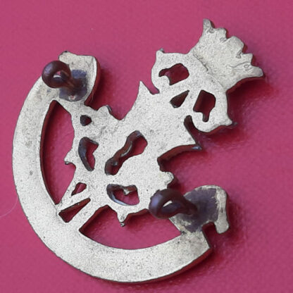 (Canada) 4th Princess Louise Dragoon Guards - Officer's Silver & Gilt Cap Badge. - Image 2