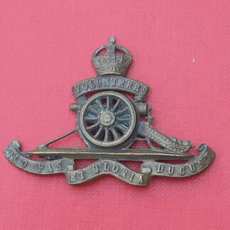 The Royal Artillery Volunteers - King's Crown Gilding Metal Cap Badge.