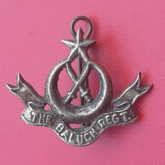 (India) The Baluch Regiment - Cast White Metal Cap Badge.