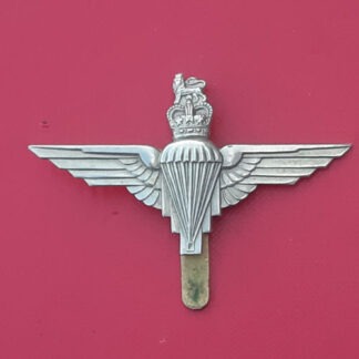 The Parachute Regiment - Queen's Crown White Metal Cap Badge.