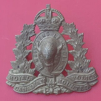 (Canada) The Royal Canadian Mounted Police - King's Crown Gilding Metal Cap Badge.
