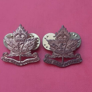 (Canada) The Westminster Regiment - Gilding Metal Collar Badges.